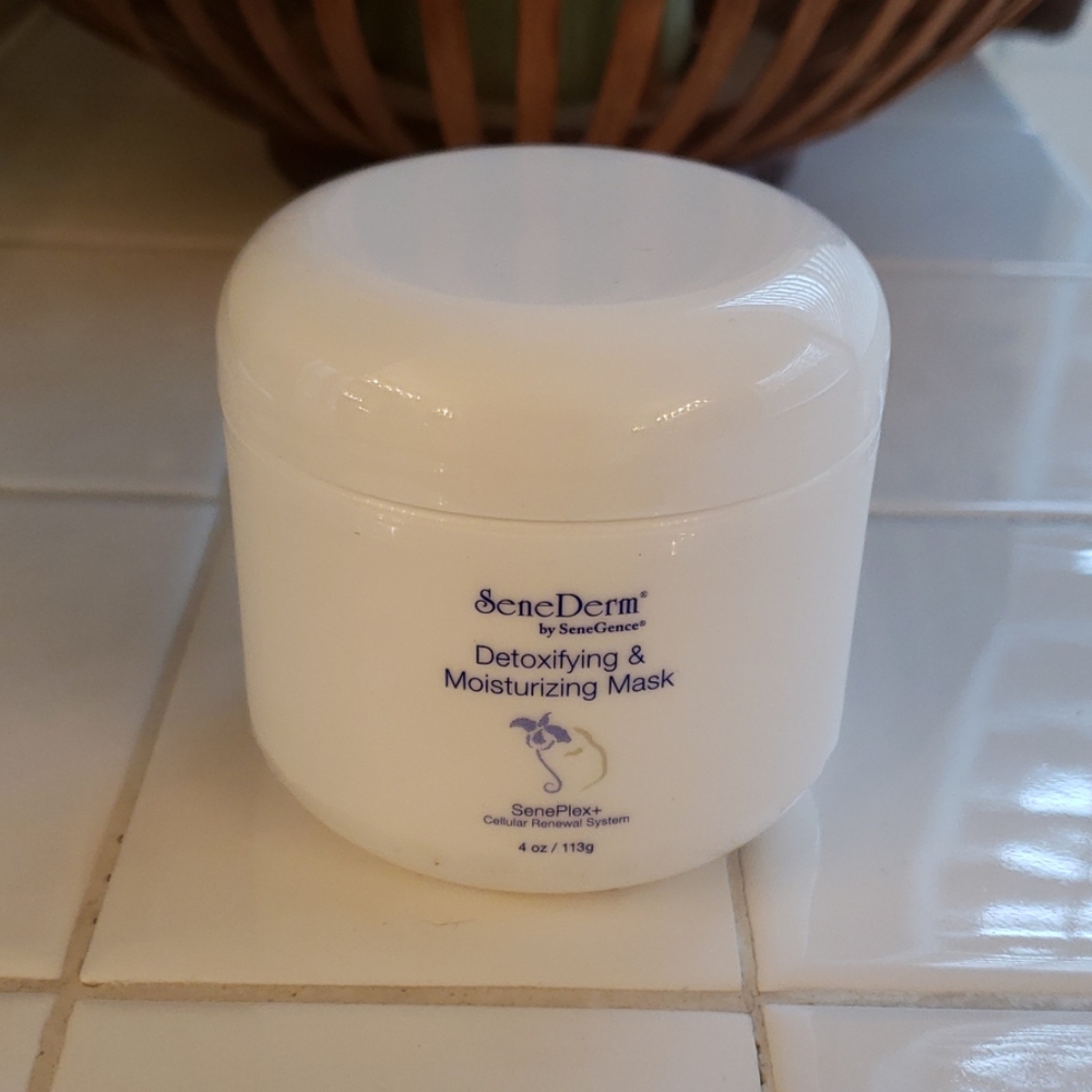 SeneGence Detoxifying and Moisturizing Mask